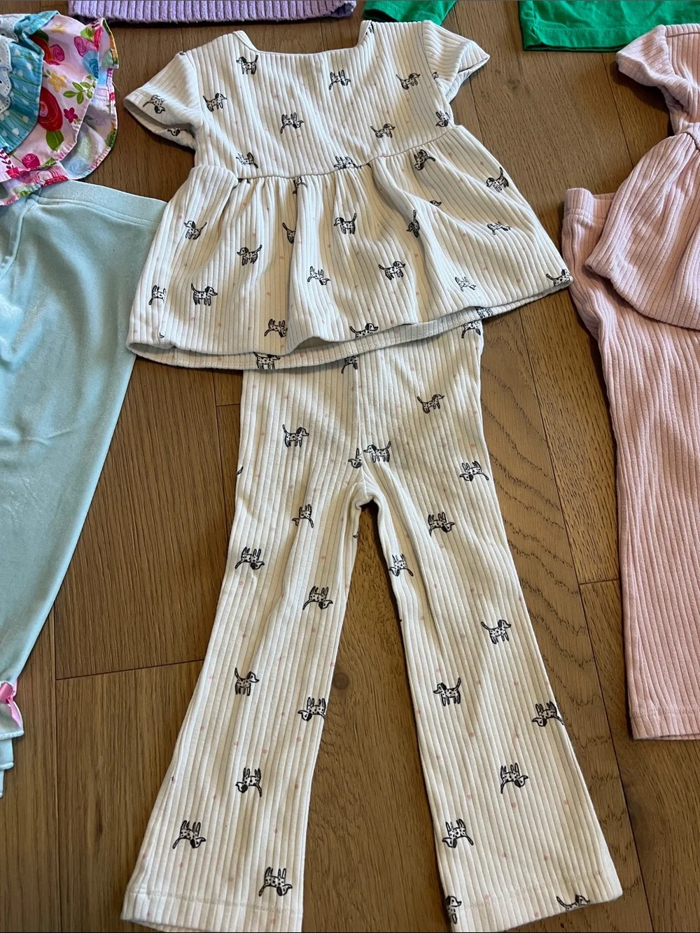 Size 2t girls set. Mix and match
